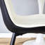 Chaise de salle à manger à coussins de siège allongés (4) - Blanc et noir, structure de pieds en métal pour un soutien robuste en cuir synthétique-657317105