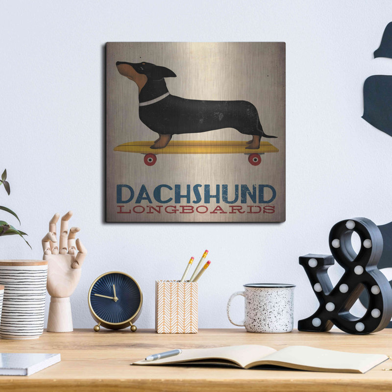«Dachshund Longboard» par Ryan Fowler, H 12 po x l 12 po