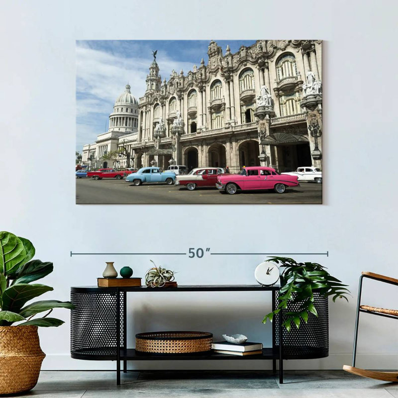 Lilie Prado Street Cars, H 32 po x l 48 po