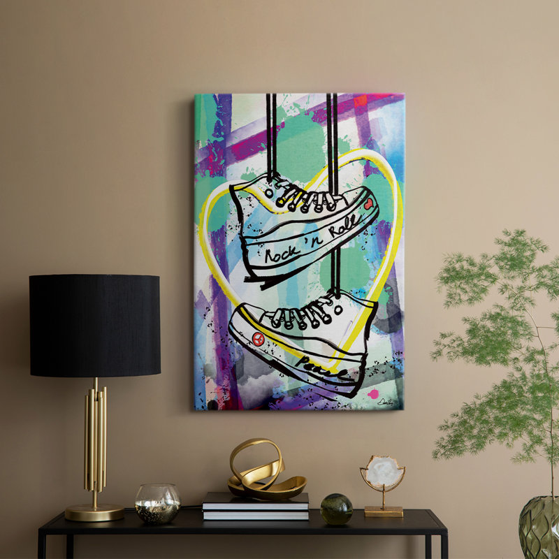 Sneaker Pop Glam Topper - galerie Cavas sur mesure, H 36 po x l 24 po