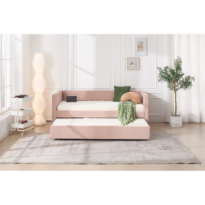 Lit de jour simple rembourré rose avec lit gigogne, fonctionnalité, poches latérales, dossier en V moderne, pour la chambre à coucher, sans sommier, port à installation rapide, chambre à coucher et chambre d'amis à grain