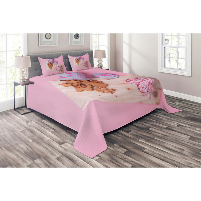Farmhouse / Country Polyester Coverlet, King Bedspread + 2 Shams