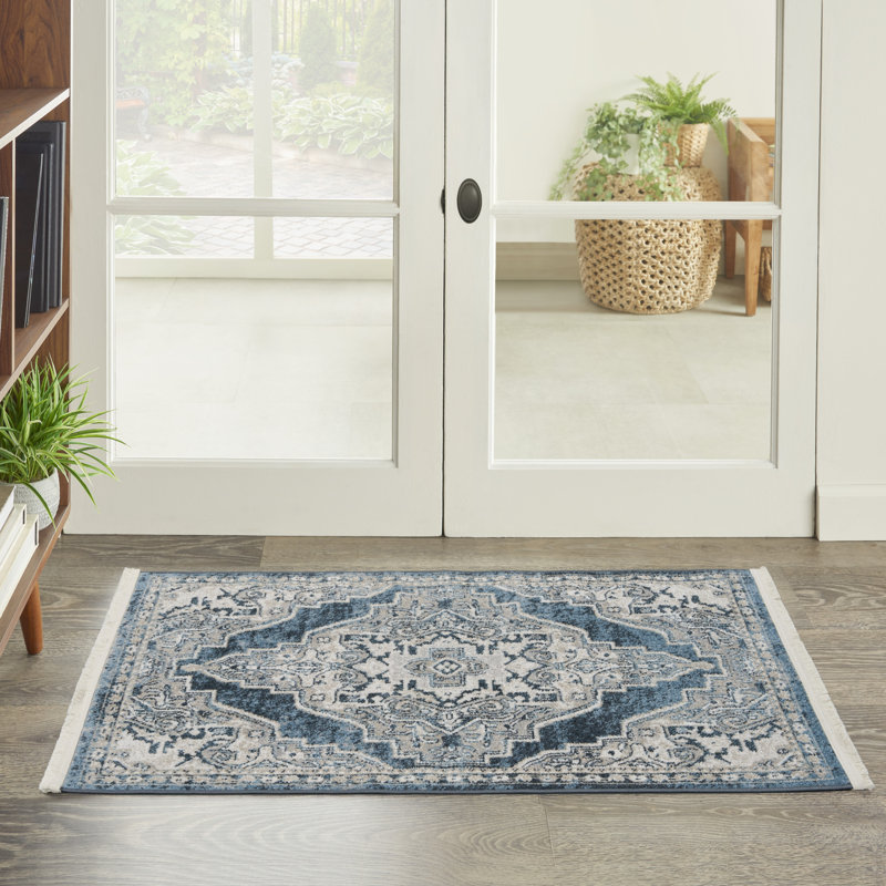 Sone Oriental Indoor Rug, Rectangle 2'2" x 3'9"