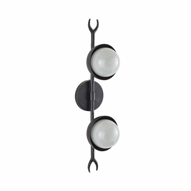 Churchill 2 - Light Wallchiere