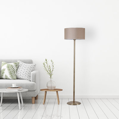 Lampe sur pied scandinave, corps en métal enduit de cuivre, hauteur 61,0 po | Diamètre du capuchon: 17,7 po, longueur du câble: 9,8 pi | Douille E27 de 40 W maximum, interrupteur marche / arrêt | Conception moderne de couleur unie pour un éclairage domestique élégant