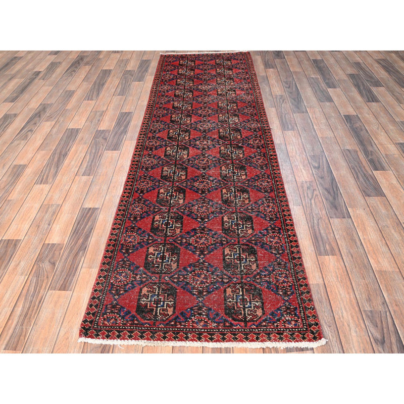 Tapis turc rétro 2 pi 7 po x 9 pi Auburn, 100% laine, noué à la main, court, usé et délavé, usure uniforme, côtés et extrémités professionnellement sécurisés, tapis de couloir