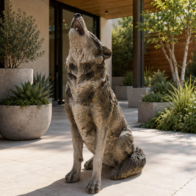 Howling Wolf Garden Statue, Weather-Resistant Resin Design