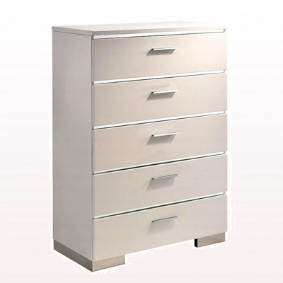 Commode 1 pièce à cinq tiroirs de style contemporain avec accents chromés blanc brillant et finition chromée