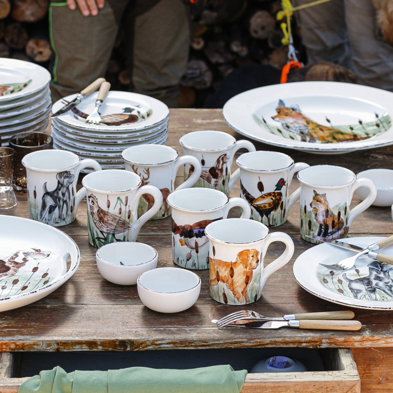 Ensemble de 8 tasses à motif animalier