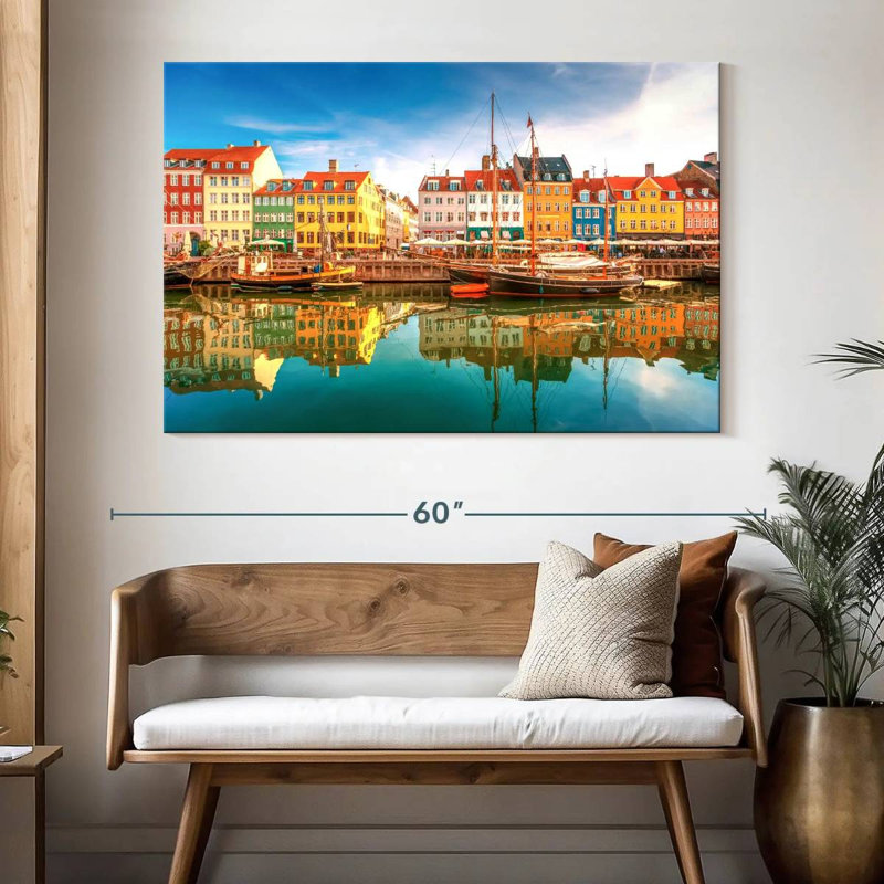 Nicci Nyhavn Copenhagen, H 34 po x l 51 po
