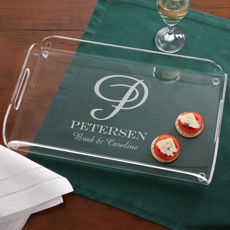 Notre plateau de service personnalisé en acrylique Monogram, Oui