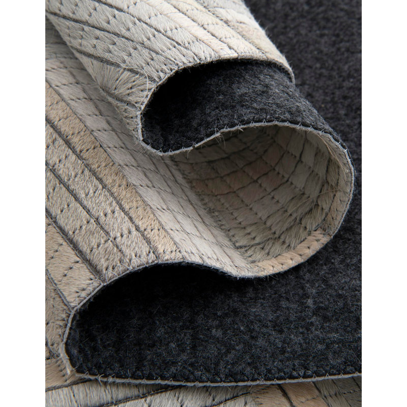 Seead Abstract Indoor Rug, Rectangle 7'10" x 10'
