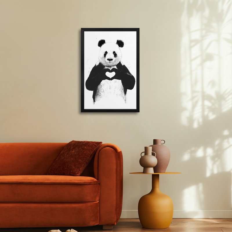 «All You Need Is Love», affiche encadrée par Balazs Solti, H 24 po x l 32 po