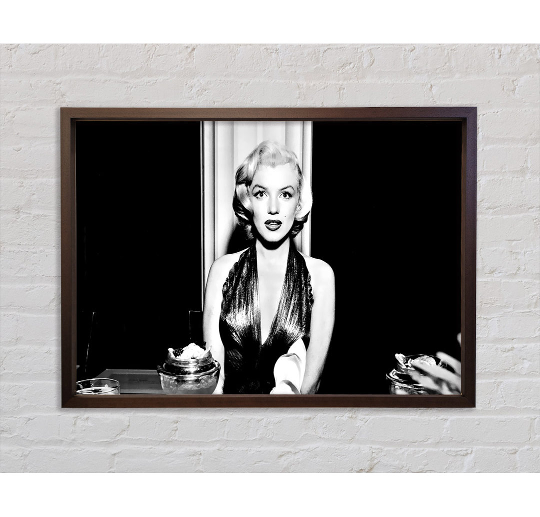 Marilyn Monroe Dinner Table - Einzelner Bilderrahmen Kunstdrucke auf Leinwand