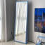 Miroirs pleine longueur rectangulaires en bois massif-129745716