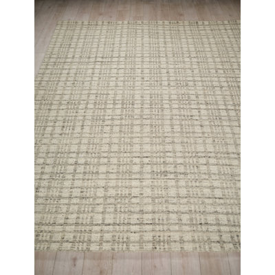Desi hand-knotted Wool Light Silver Area Rug