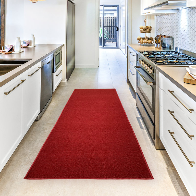 Tapis de couloir rouge Ella-Sophia, Tapis de couloir 2 pi 2 po x 10 pi