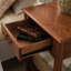 Table d'appoint en bois manufacturé Shaker