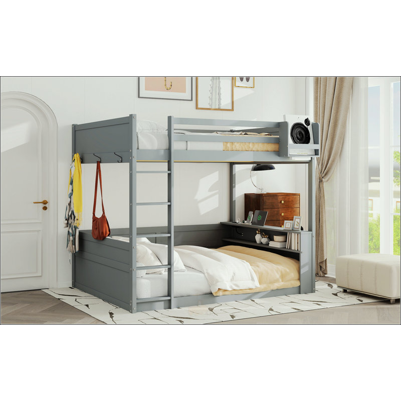 Grand lit superposé en bois avec tablettes intégrées