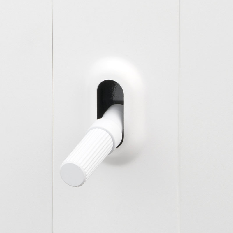 1G Toggle / Linear / With Logo, 1 Gang, White