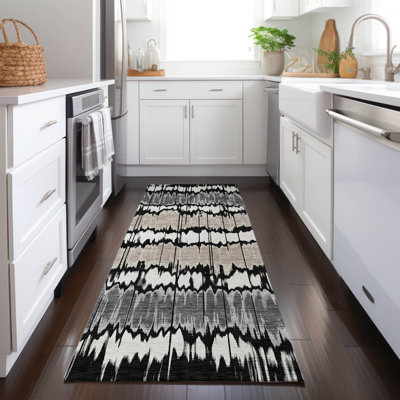 Lamanna Washable Striped Indoor / Outdoor Rug