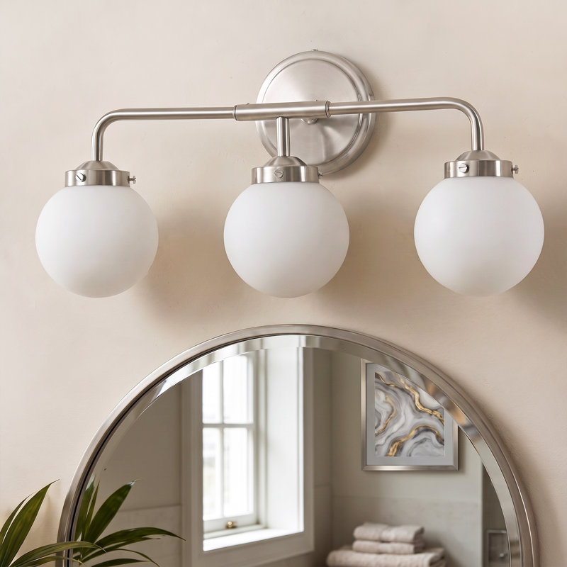 Luminaire de salle de bain à 3 lumières à intensité variable avec abat-jour en verre blanc soufflé à la main, Nickel