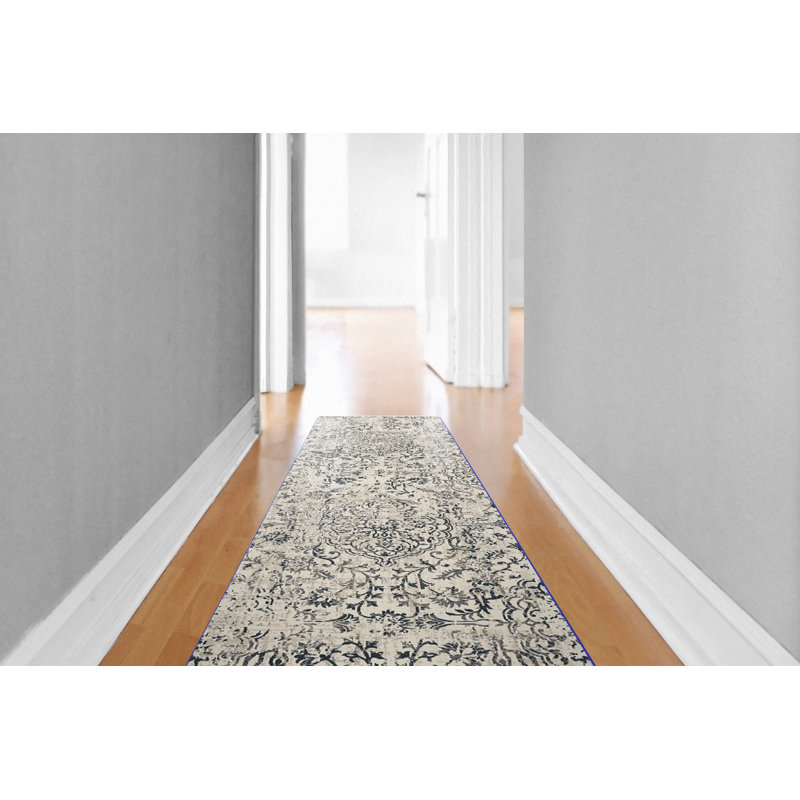 Bullis Floral Indoor Rug, Runner 2'2" x 7'7"