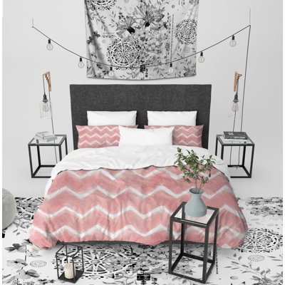 Pink Waives Polyester Twill Striped and Plaid Duvet Cover Set