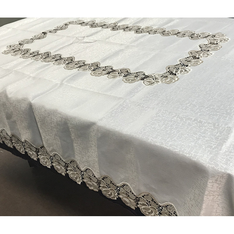 Nappe cateline, L 90 po x l 68 po