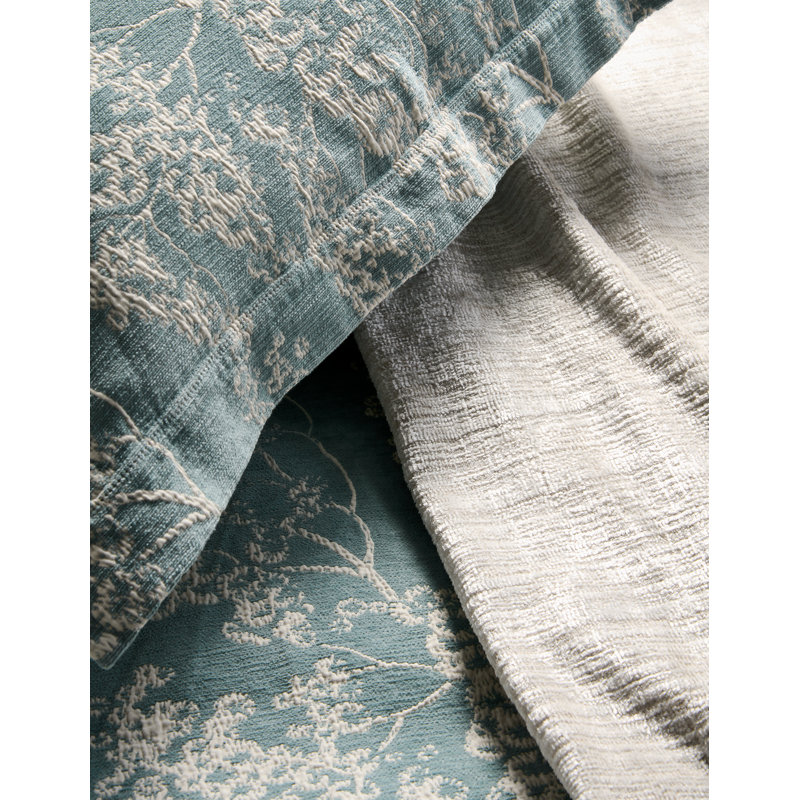 Kyoto Pines Farmhouse / Country Hand Woven Floral Coverlet, Queen Coverlet