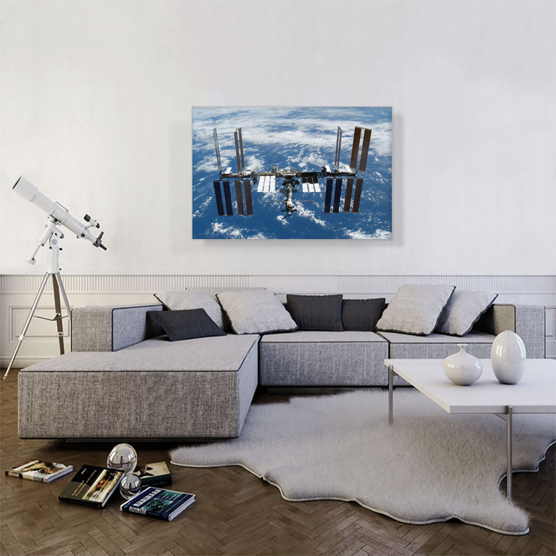 International Space Sation Above a Blue Earth - reproduction de photo sur toile tendue, H 26 po x l 40 po x P 0,75 po