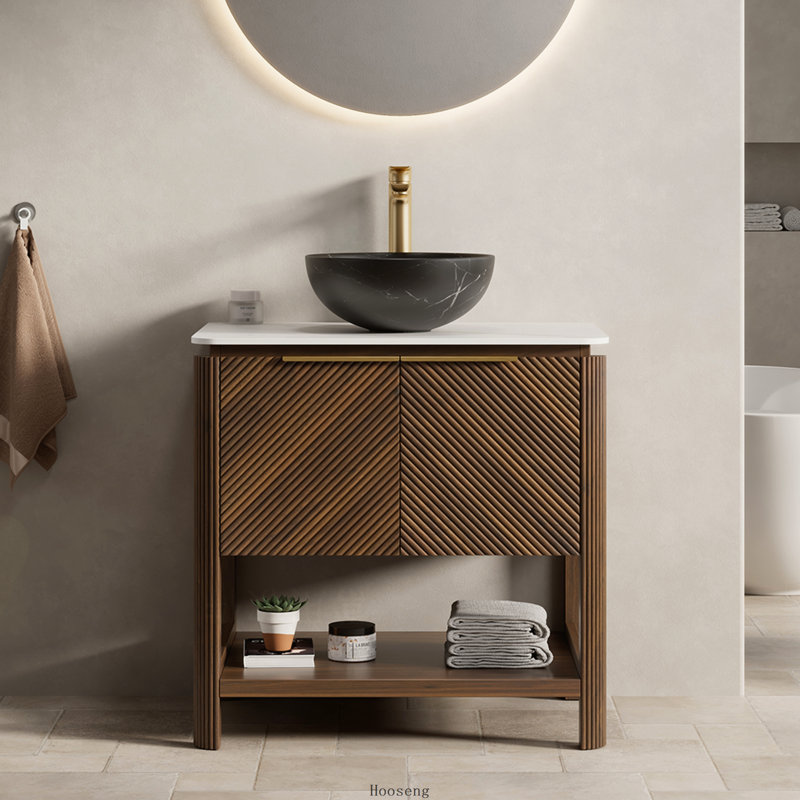 Meuble-lavabo autoportant 30 po avec lavabo, portes en diagonale, lavabo à motif de pierre noire et comptoir Carrara, noyer foncé