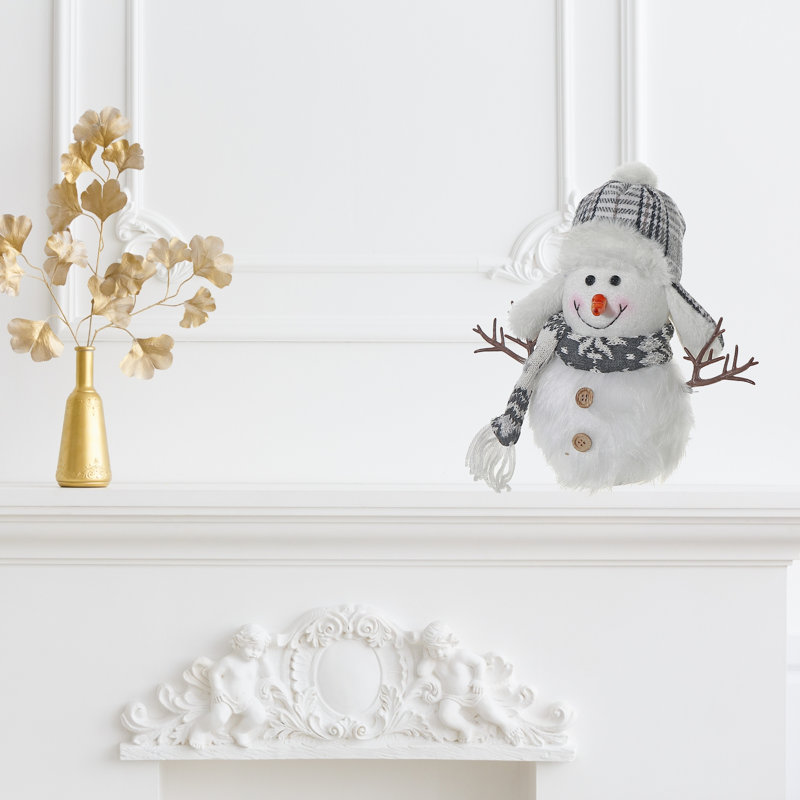 Bonhomme de neige d'hiver en peluche