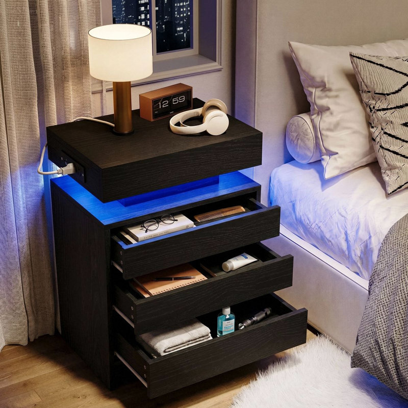 Table de chevet de style moderne H 26,8 po avec 3 tiroirs, station de charge et lumières DEL pour la chambre à coucher  , 3