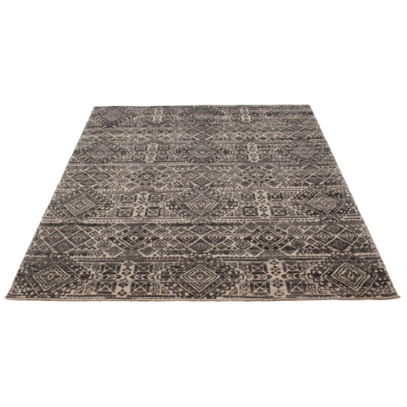 Tapis gris Tangier 8 pi 1 po x 9 pi 9 po