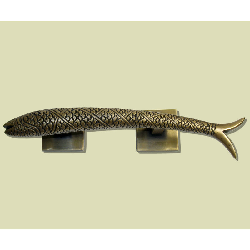 Curved Pisces Novelty Pull