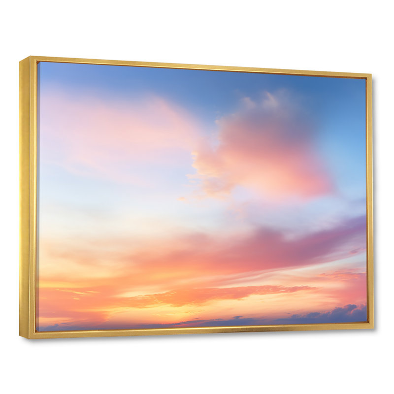 Cotton Candy Skies 3 - Sky, art mural, Cadre flottant doré, H 30 po x l 40 po x P 1,5 po