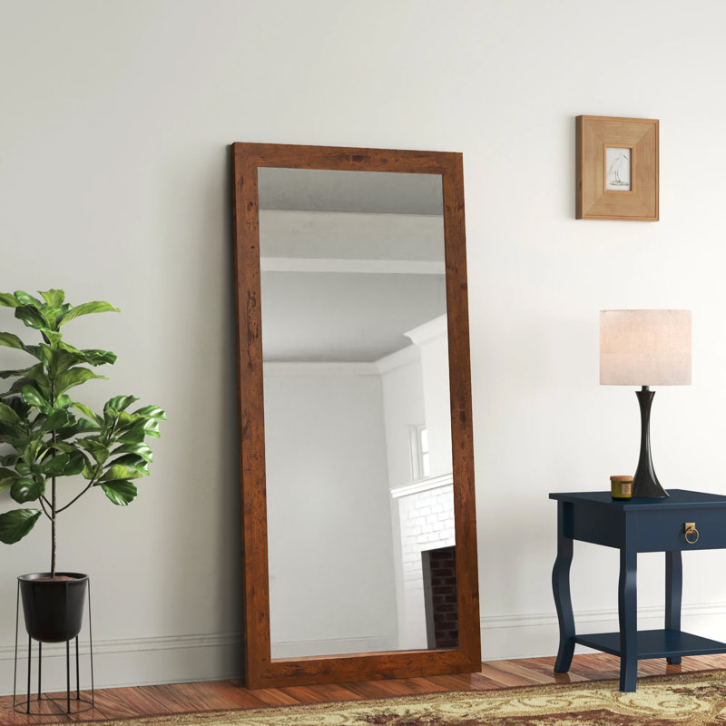 Miroir en verre Lundeen, H 63,5 po x l 25,5 po, Noyer foncé