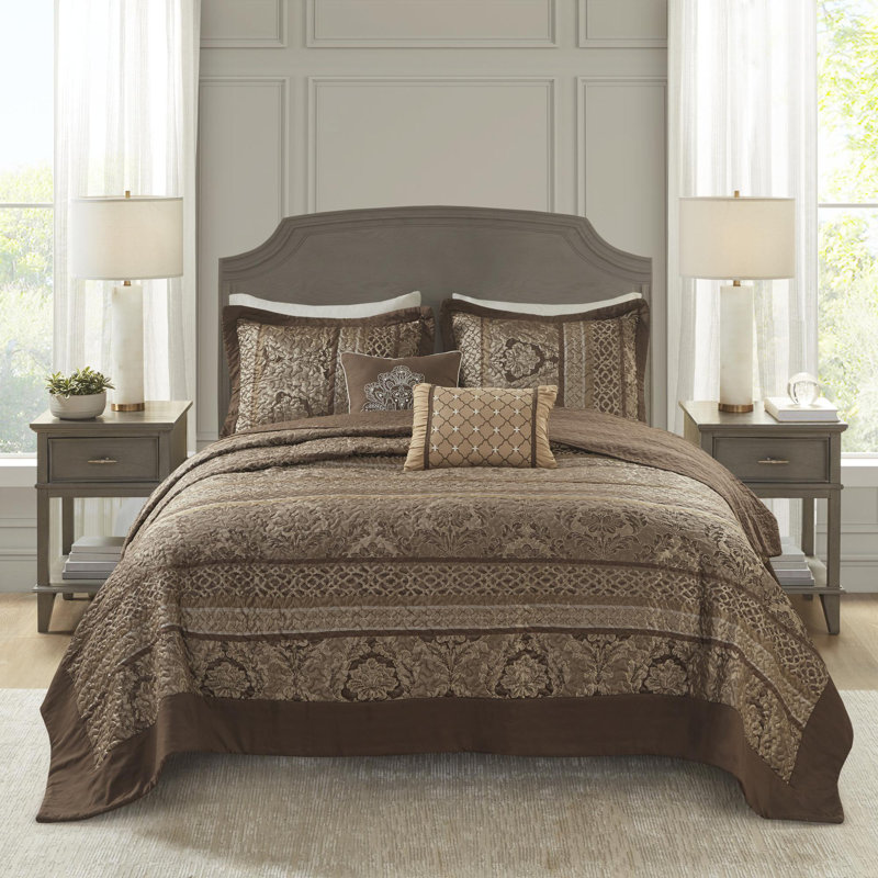 Reversible Jacquard Bedspread Set of 5, Queen Bedspread + 4 Additional Pieces