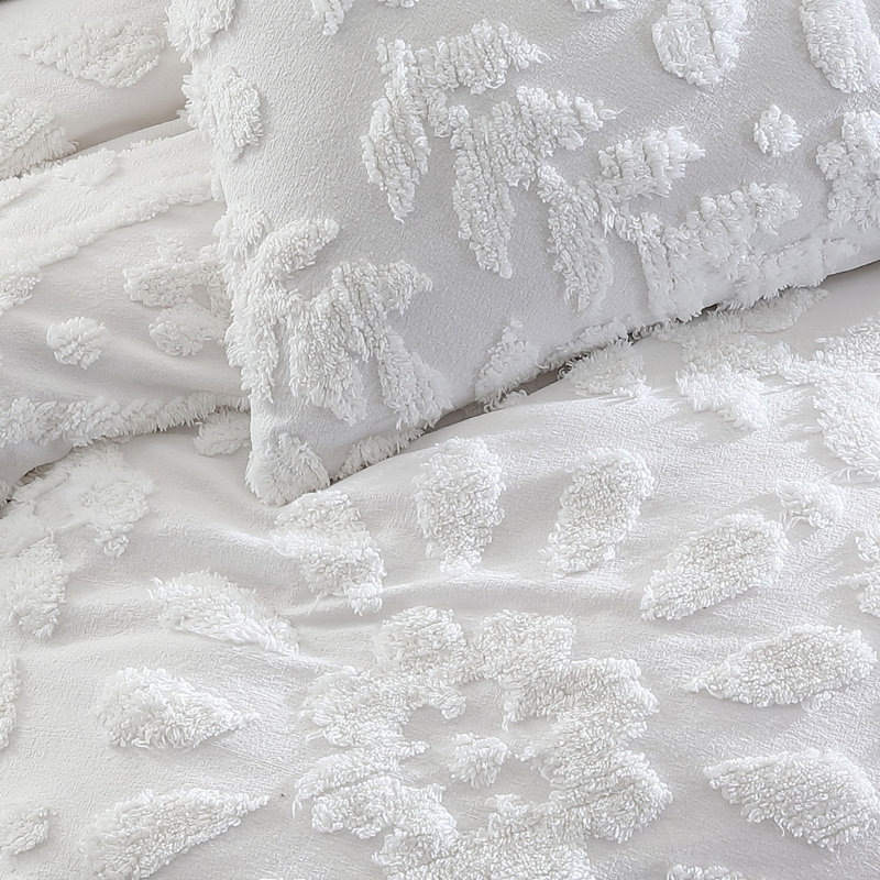 White Cotton Chenille Laurel King Comforter Set