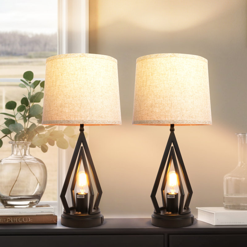 Lampe de table 23 po Rhombic Vintage avec ports USB et base en métal