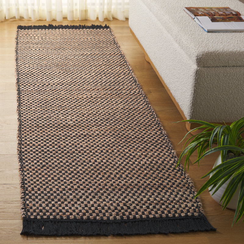 Horrighs 978 Area Rug In Natural / Black, Runner 2'3" x 8'