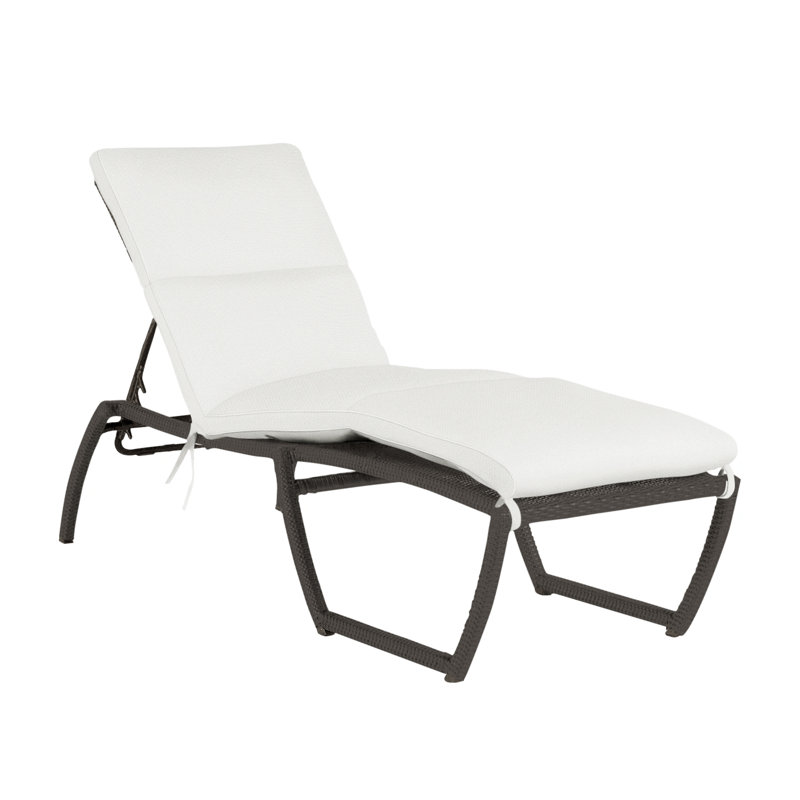 Chaise longue d'extérieur en résine et osier Skye N-Dura, Welt, Gris ardoise, Blanc naturel Avila