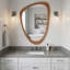 Miroir décoratif irrégulier-688286794-688286792