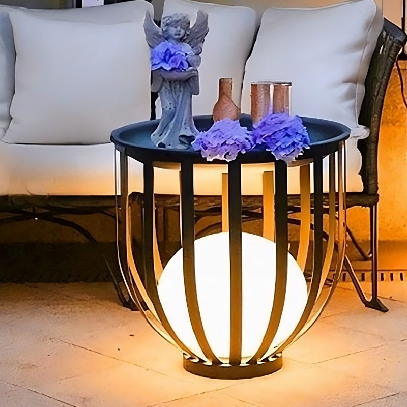 Lampe sur pied d'extérieur à DEL à changement de couleur à énergie solaire intégrée, H 21,6 po x l 9,3 po x P 9,3 po