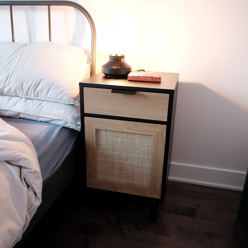 Table de chevet avec tiroir et porte en rotin naturel, table d'appoint avec rangement