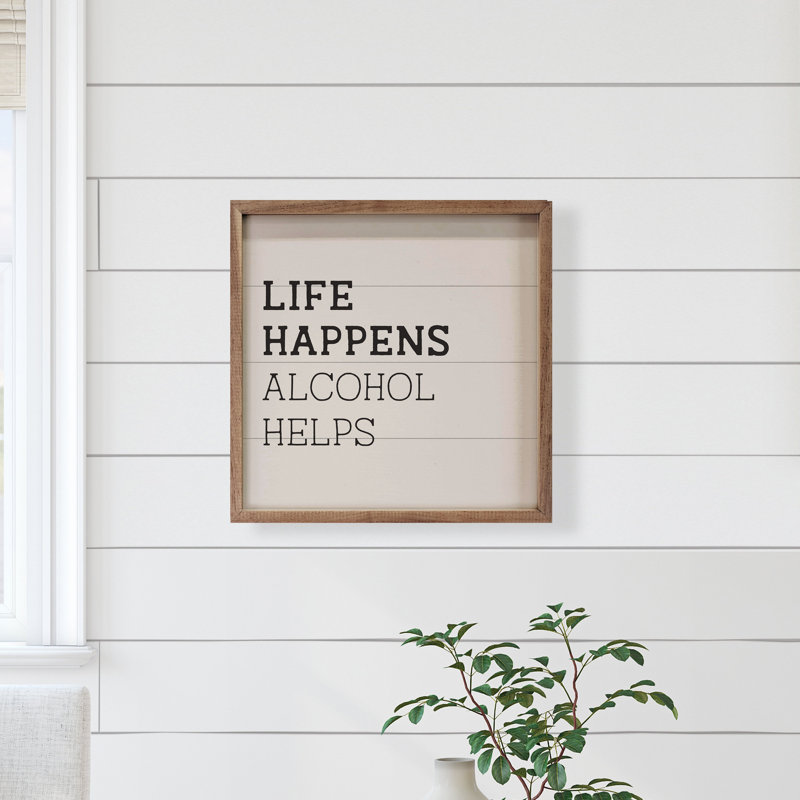 «Life Happens Alols Helps» en blanc, H 4 po x l 4 po