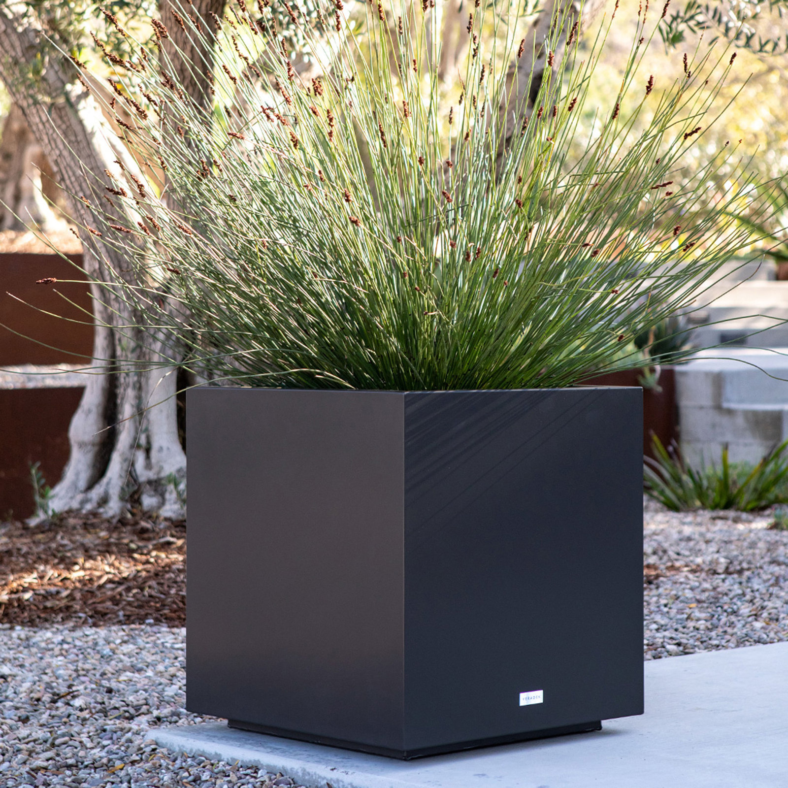 Metallic Series 27" Planter Box, Black