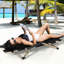 Chaise longue noire avec siège réglable - personnalisez votre confort pour profiter du jardin