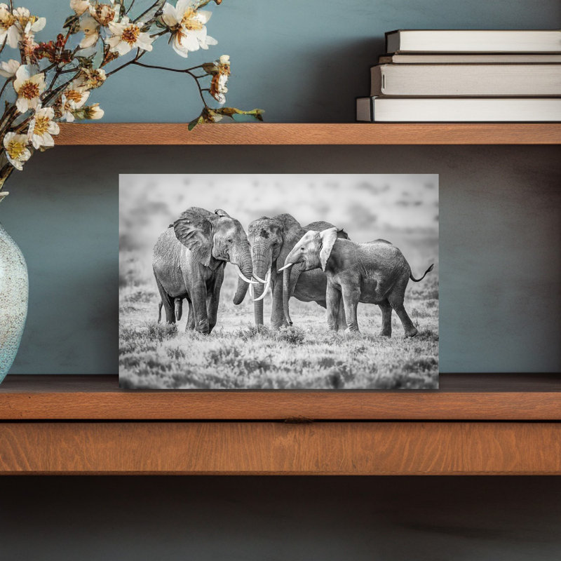 «Majestic Elephant Family», art mural contemporain, 12" H x 18" W